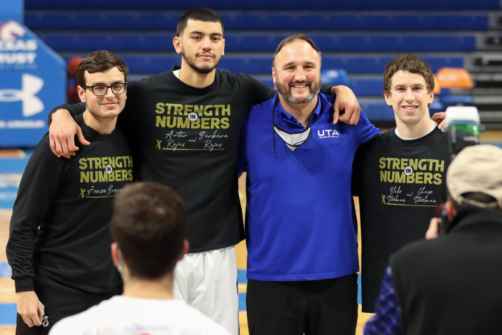 Photos: Men's basketball team sweeps two-game series against Arkansas State University